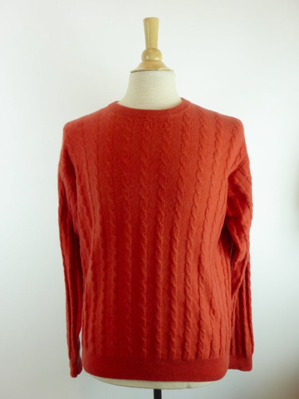 CH CLASSICS 100% cashmere orange crew neck SWEATER Cable knit L